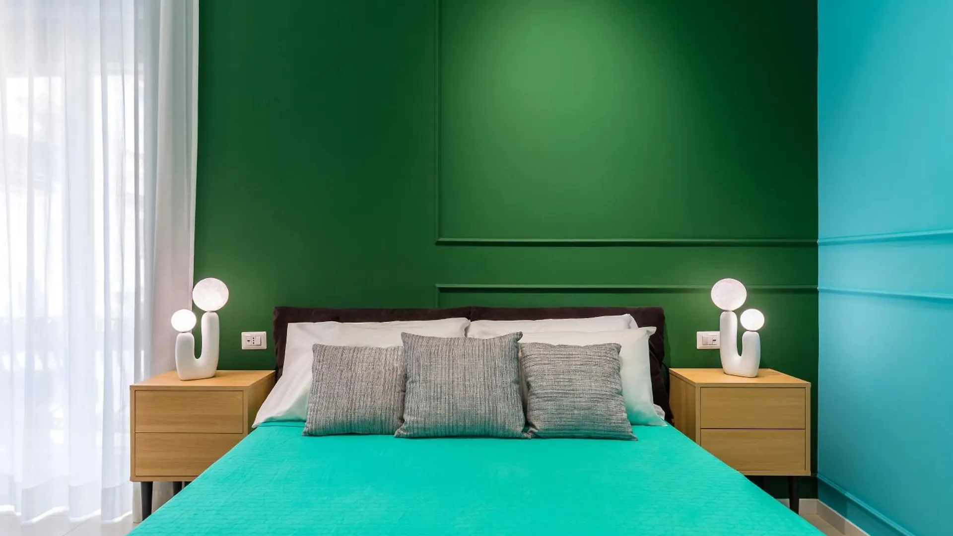 Hotel Starguest Duomo Neapel