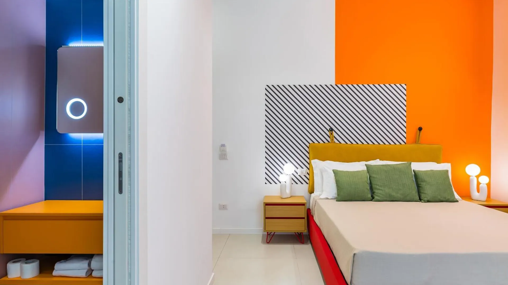 Hotel Starguest Duomo Neapel Italien
