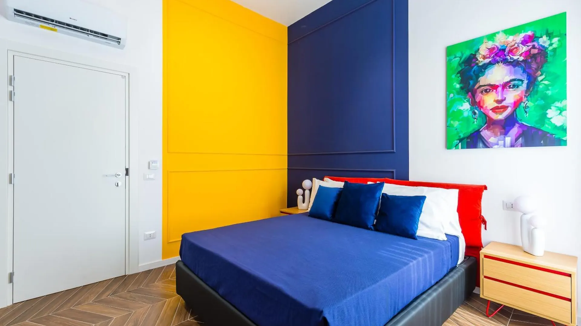 Hotel Starguest Duomo Neapel 0*,