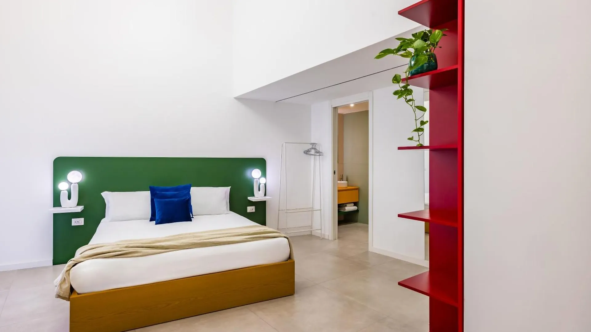 Hotel Starguest Duomo Neapel Italien