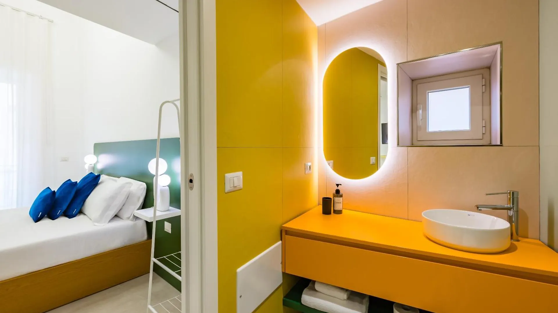 Hotel Starguest Duomo Neapel 0*,