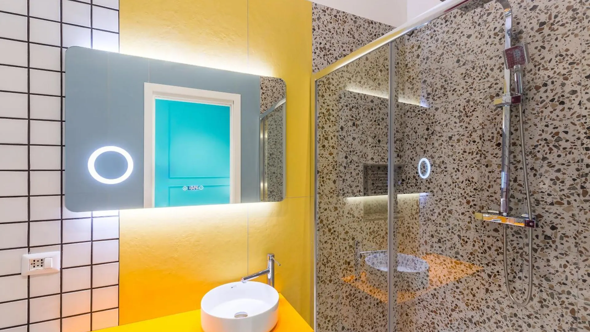 Starguest Duomo Hotel Naples 0*,  Italy